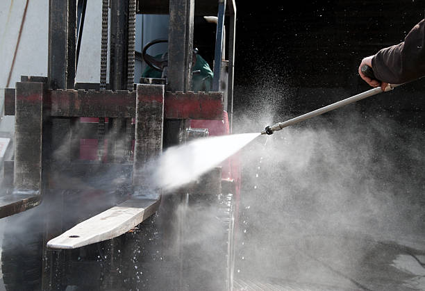  Newhall, IA Pressure Washing Pros
